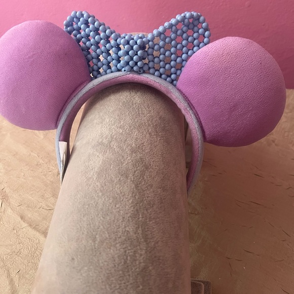 Disney Parks Minnie Mouse Ears Pastel Purple Beaded Bow Headband